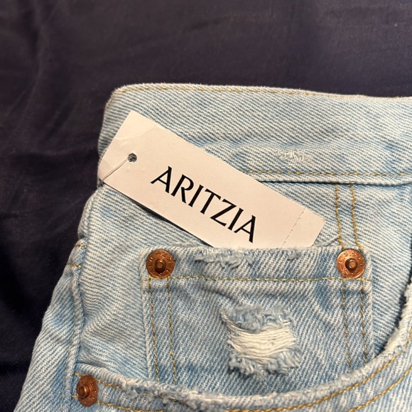 Levi’s - Picture 3 of 3